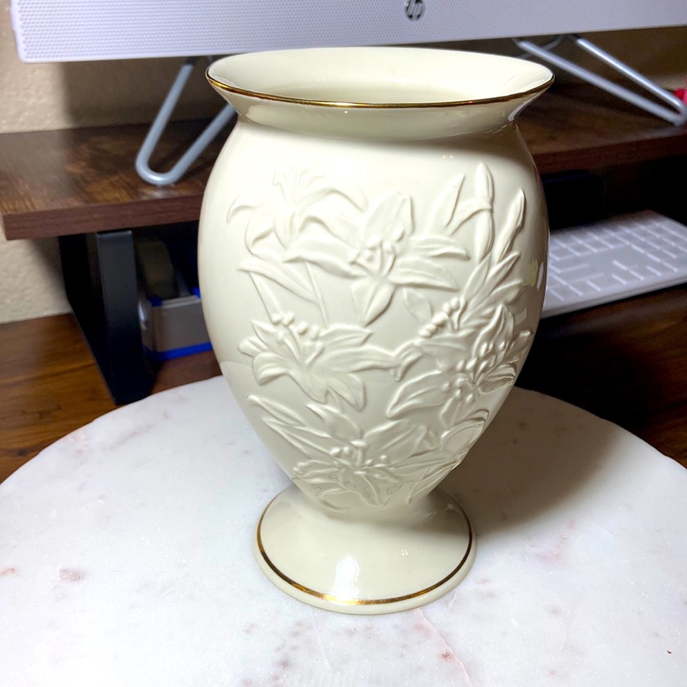 Lenox decorative flower vase